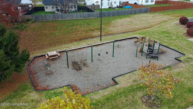 10518 Clayton Allen Blvd, Louisville, KY 40229