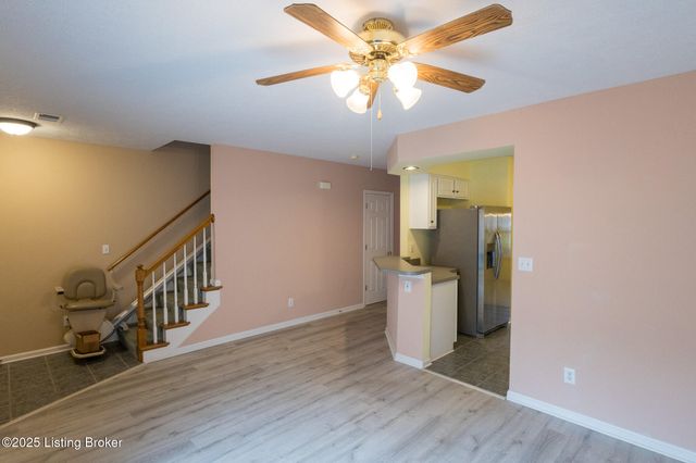 10518 Clayton Allen Blvd, Louisville, KY 40229