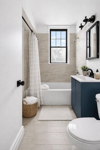 370 Chestnut Hill 3, Boston, MA 02135