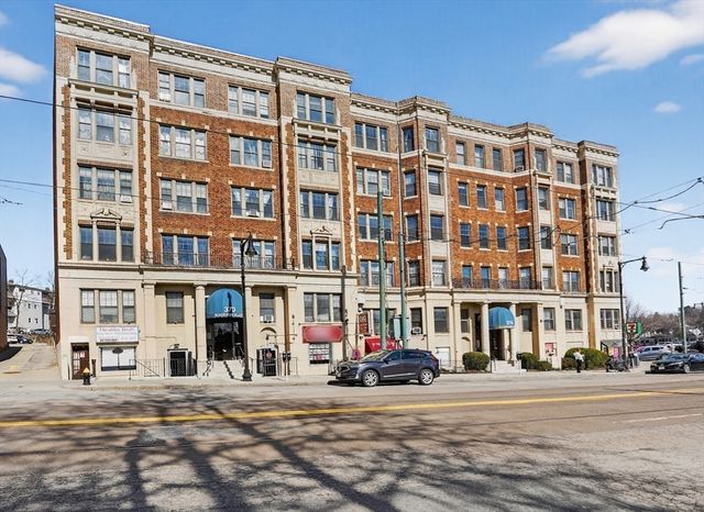 370 Chestnut Hill 3, Boston, MA 02135