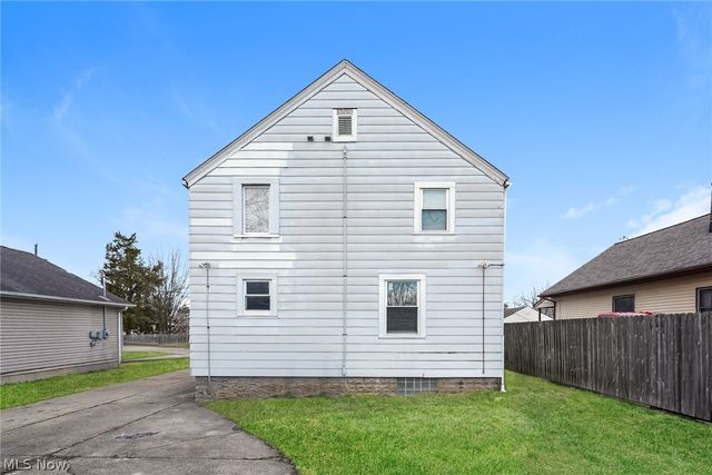 130 Taft Avenue, Elyria, OH 44035