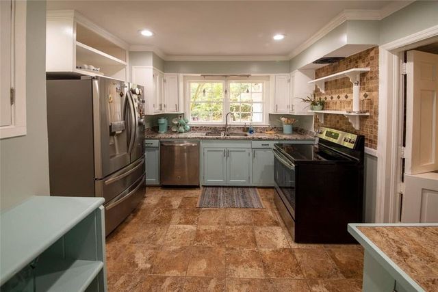 620 Demere Way, St Simons Island, GA 31522