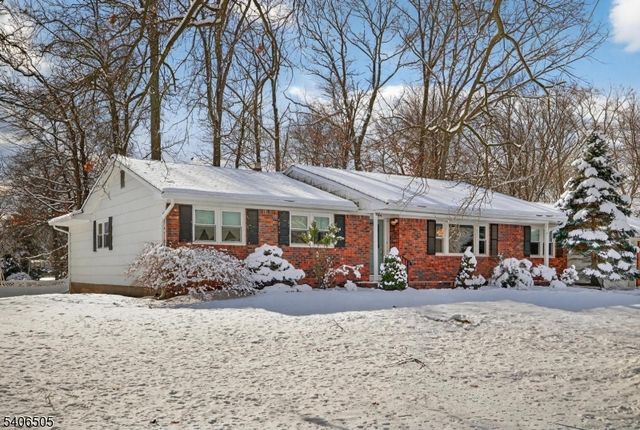 7 Madeleine Pl, Parsippany-troy Hills Twp., NJ 07054