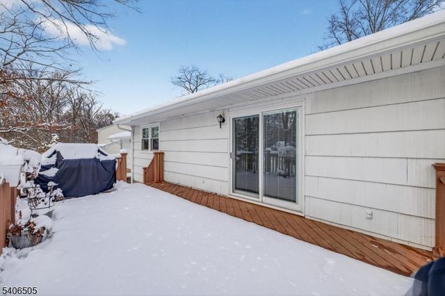 7 Madeleine Pl, Parsippany-troy Hills Twp., NJ 07054