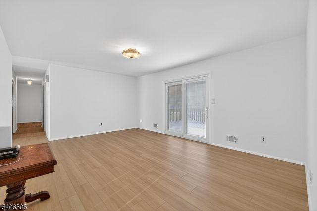 7 Madeleine Pl, Parsippany-troy Hills Twp., NJ 07054