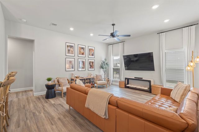 616 Charlotte Lane, Burleson, TX 76028