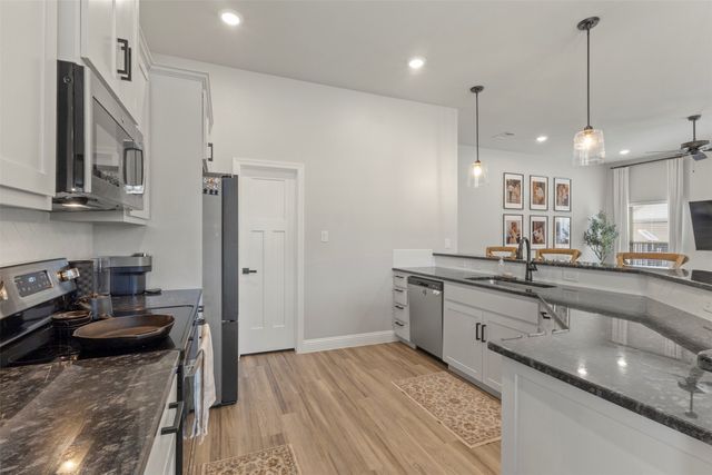 616 Charlotte Lane, Burleson, TX 76028