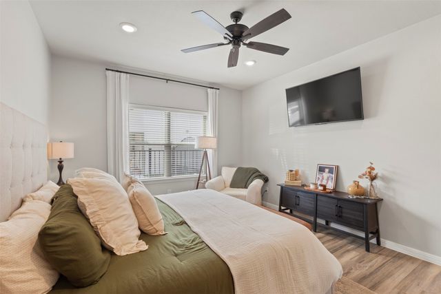 616 Charlotte Lane, Burleson, TX 76028