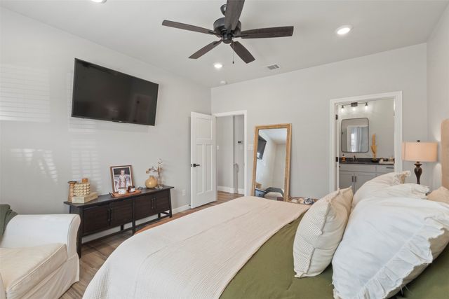 616 Charlotte Lane, Burleson, TX 76028