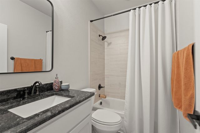 616 Charlotte Lane, Burleson, TX 76028