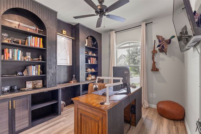 616 Charlotte Lane, Burleson, TX 76028