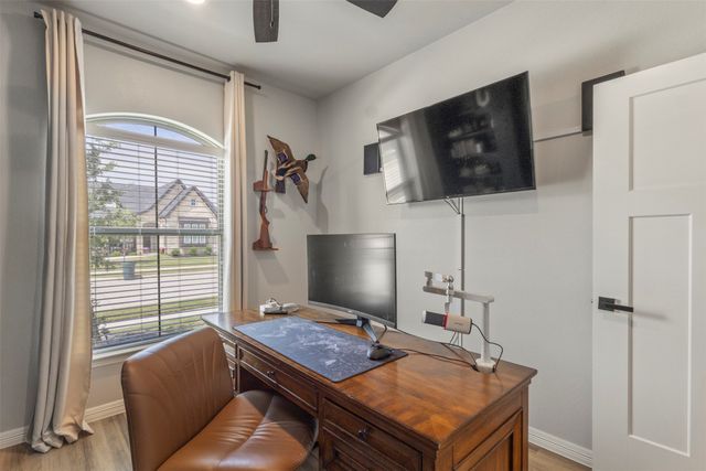 616 Charlotte Lane, Burleson, TX 76028