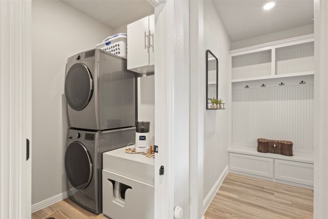 616 Charlotte Lane, Burleson, TX 76028