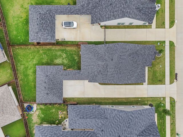 616 Charlotte Lane, Burleson, TX 76028