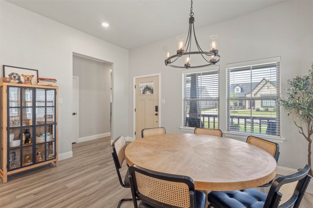 616 Charlotte Lane, Burleson, TX 76028