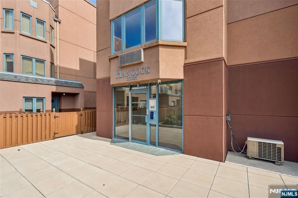 403 Hancock Court M403, Edgewater, NJ 07020