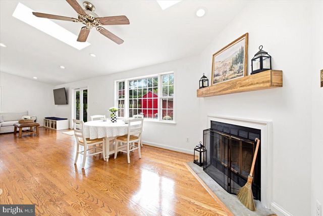 4214 MATTHEWS LN, Kensington, MD 20895