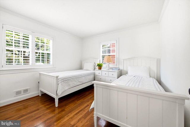 4214 MATTHEWS LN, Kensington, MD 20895