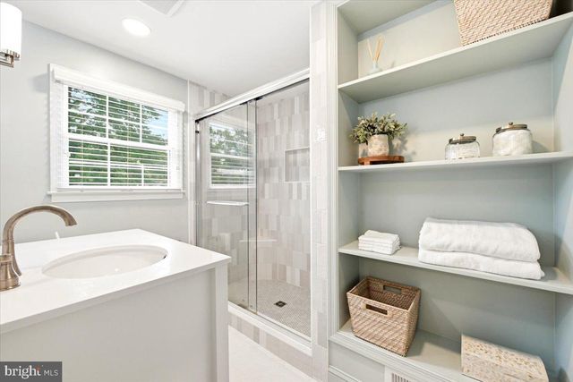 4214 MATTHEWS LN, Kensington, MD 20895