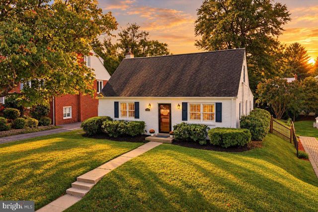 4214 MATTHEWS LN, Kensington, MD 20895