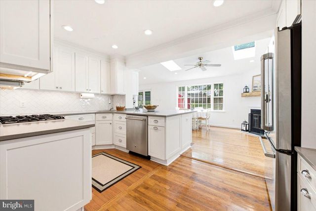 4214 MATTHEWS LN, Kensington, MD 20895