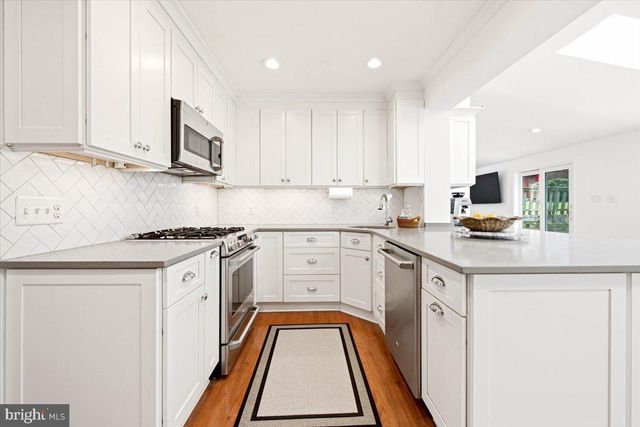 4214 MATTHEWS LN, Kensington, MD 20895