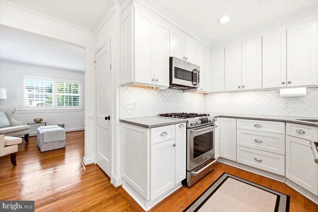 4214 MATTHEWS LN, Kensington, MD 20895