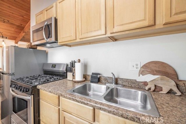 42581 Willow, Big Bear Lake, CA 92315