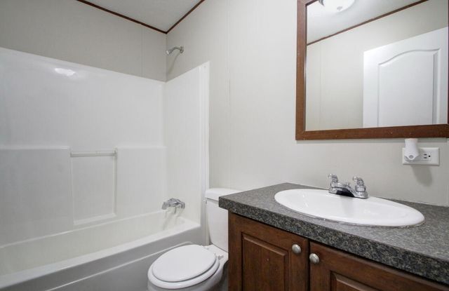 2786 HWY 2027, Campton, KY 41301