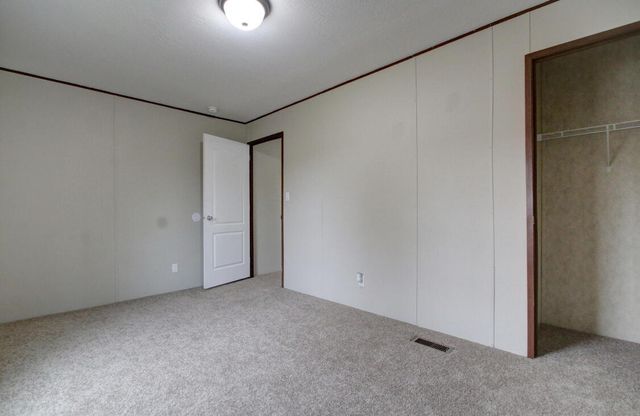 2786 HWY 2027, Campton, KY 41301