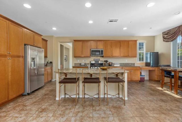 2990 Burnet Drive, Escondido, CA 92027