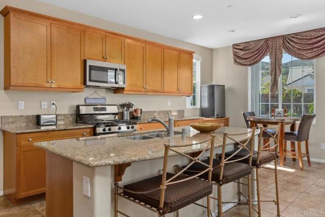 2990 Burnet Drive, Escondido, CA 92027