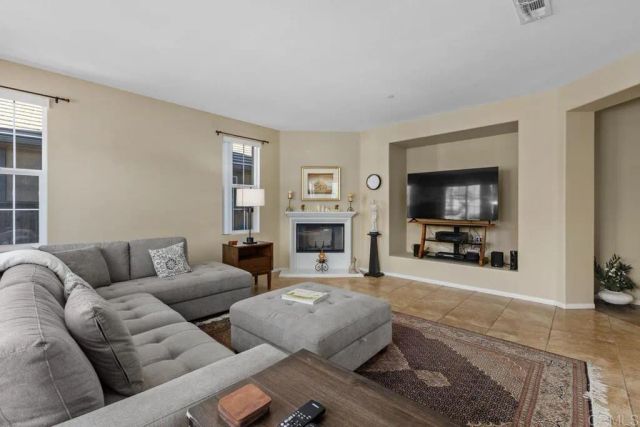 2990 Burnet Drive, Escondido, CA 92027