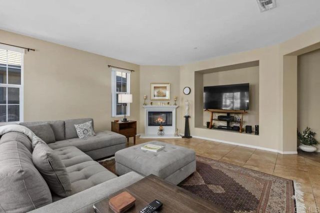 2990 Burnet Drive, Escondido, CA 92027