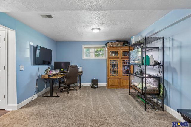 304 Flint Circle, Papillion, NE 68046