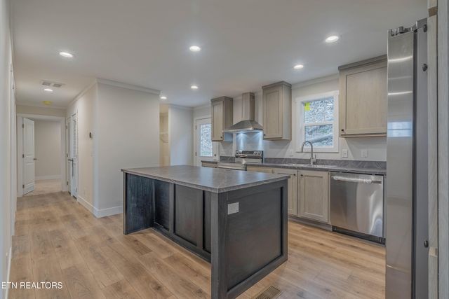 504 Yarnell Ave, Knoxville, TN 37920