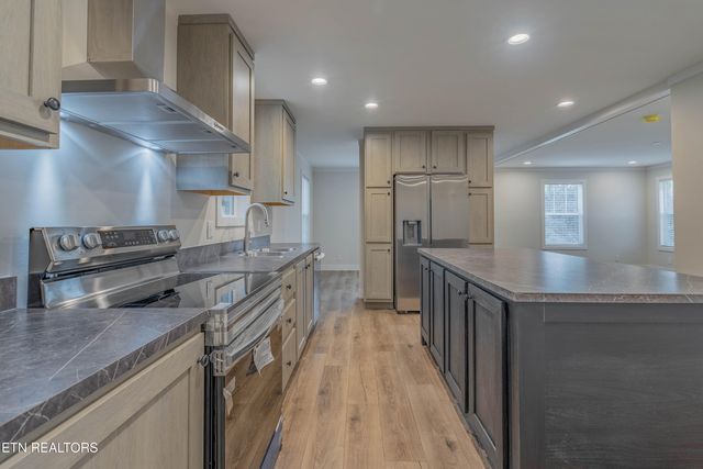 504 Yarnell Ave, Knoxville, TN 37920