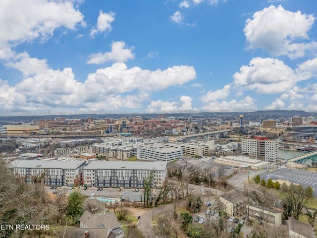 504 Yarnell Ave, Knoxville, TN 37920