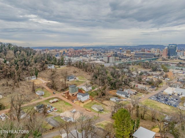 504 Yarnell Ave, Knoxville, TN 37920