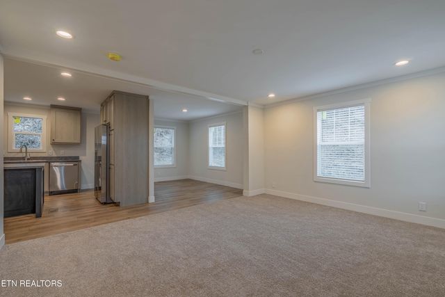 504 Yarnell Ave, Knoxville, TN 37920