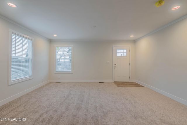 504 Yarnell Ave, Knoxville, TN 37920