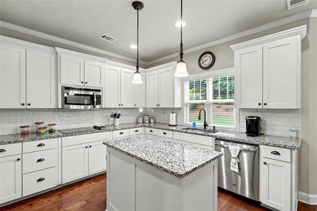 727 Fleeting Way, Monroe, GA 30655