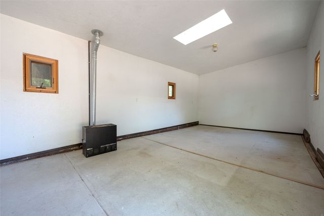 442 Los Pinos Road, Santa Fe, NM 87507