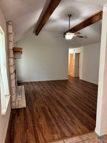 220 Clydesdale Drive, Dale, TX 78616