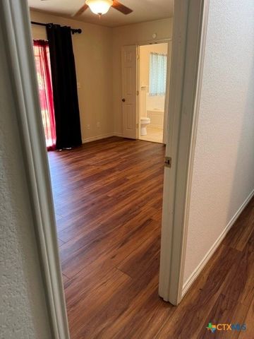 220 Clydesdale Drive, Dale, TX 78616