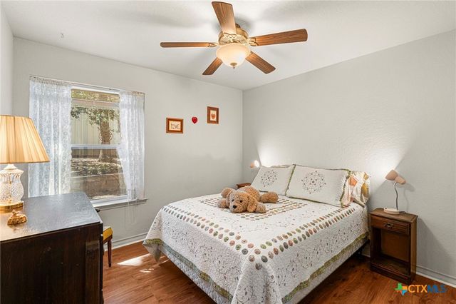 220 Clydesdale Drive, Dale, TX 78616
