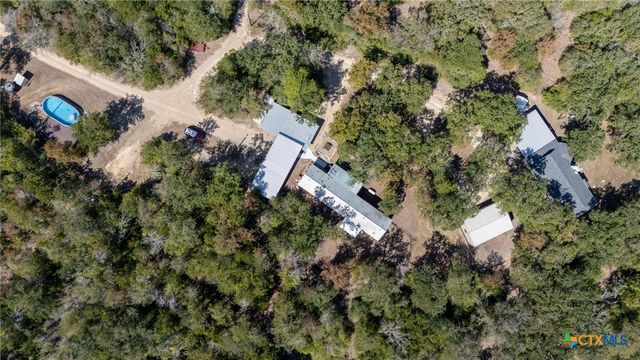 220 Clydesdale Drive, Dale, TX 78616