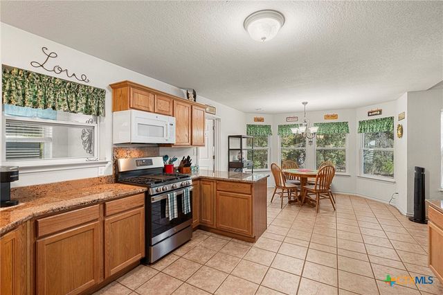 220 Clydesdale Drive, Dale, TX 78616