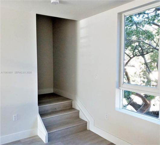 2555 NE 193rd St 2204, Miami, FL 33180