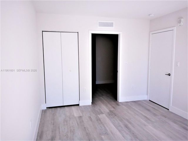 2555 NE 193rd St 2204, Miami, FL 33180